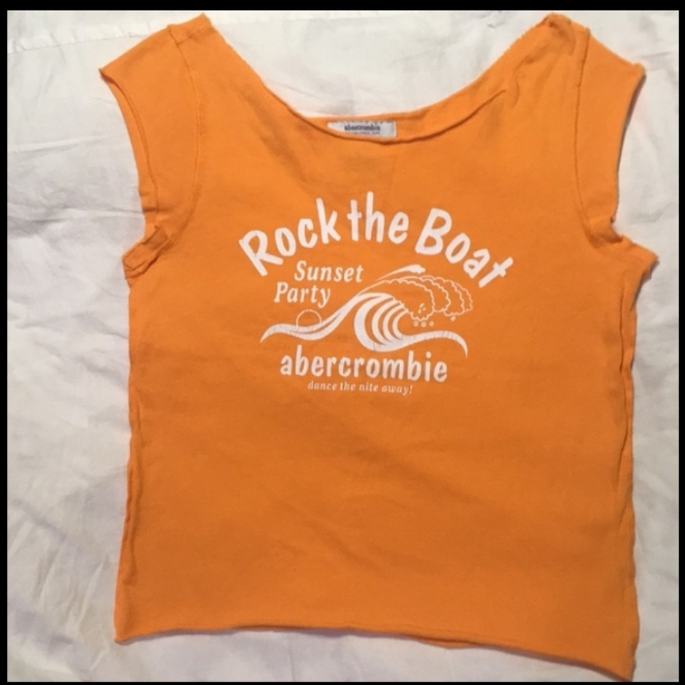 Abercrombie & Fitch Women’s Cut Off, Crop Top.  Size XL. Orange.